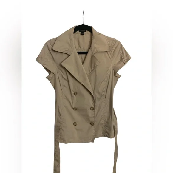 Ann Taylor Cream Short Sleeve Blouse/Top EUC 4 - Picture 3 of 6